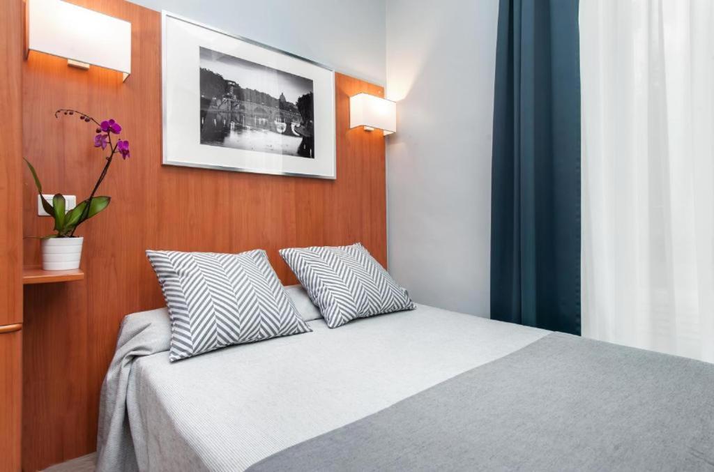 Roi Hotel Рим Екстериор снимка